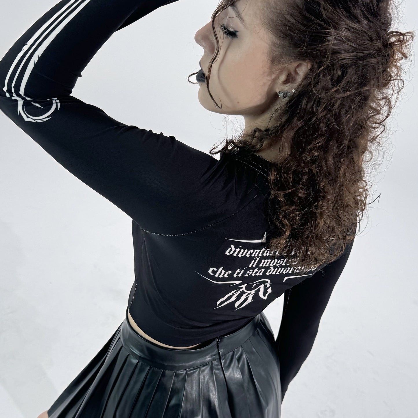 K.R.C. - Queen of The Track - Crop Top Black